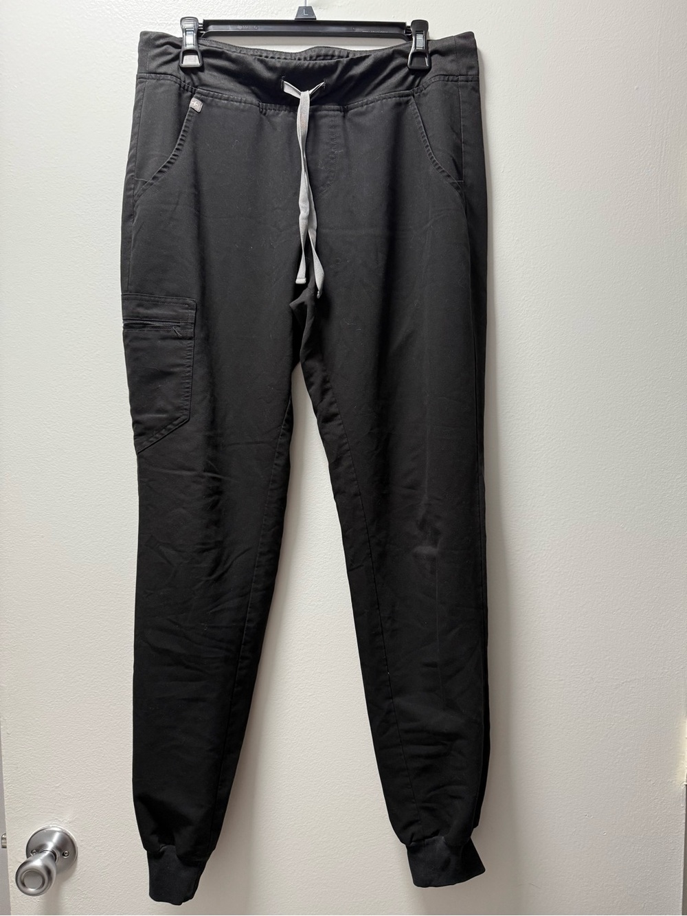 Figs Women’s Black Jogger Pant Scrub with Contrast Drawstring